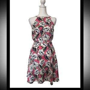 Hollister Pink Lace Up Back Elastic Waist
Floral Sun Dress Adjustable straps S